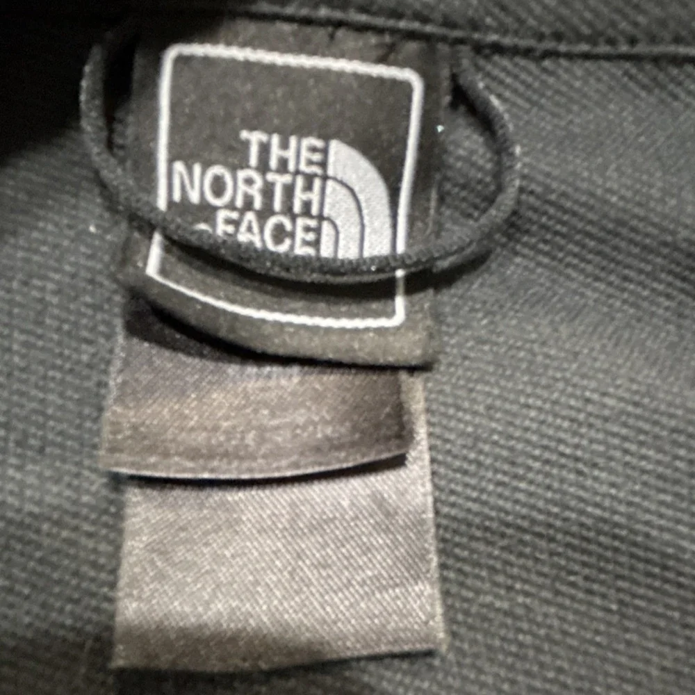 The North Face Black Softshell Jacket Full Zip Stand-Up Collar Mid-Length Men's